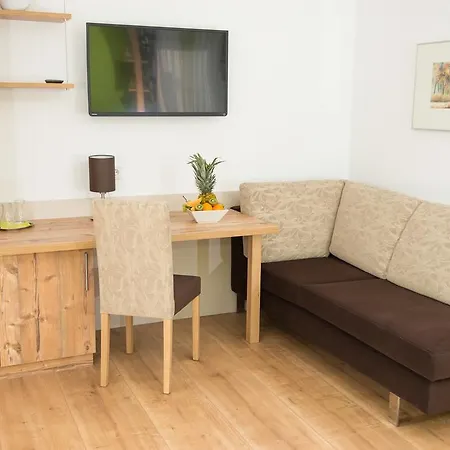 Lorenzerhof Guest house 3*