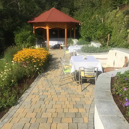 Guest house Lorenzerhof 3*